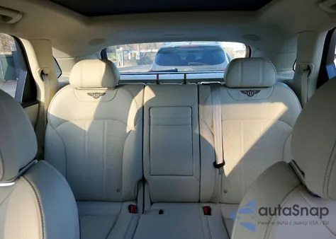 2019 Bentley Bentayga z USA, uszkodzony, nr VIN SJAAM2ZV0KC024966